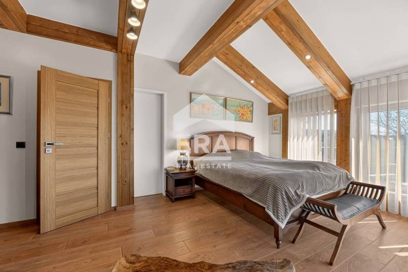 Продава КЪЩА, гр. Варна, Изгрев, снимка 13 - Къщи - 54051433