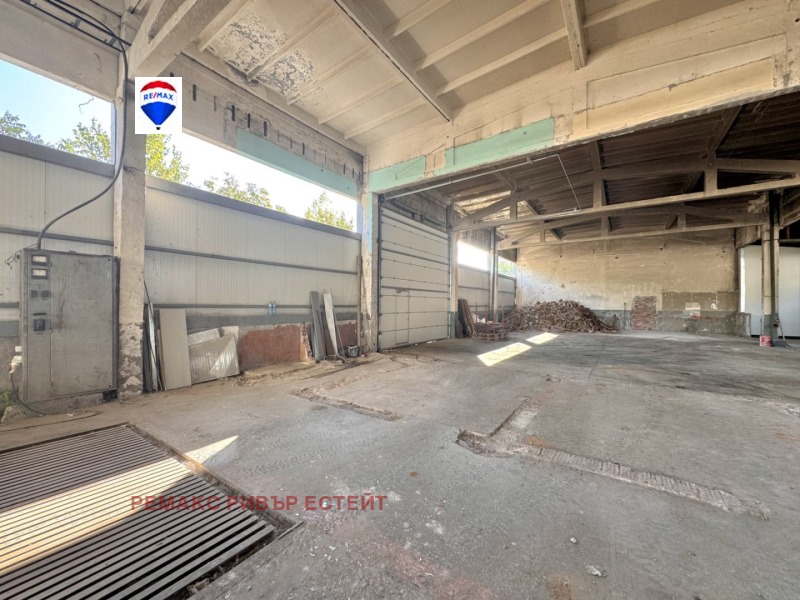Продава  Пром. помещение град Русе , Здравец Изток , 940 кв.м | 57351861 - изображение [12]