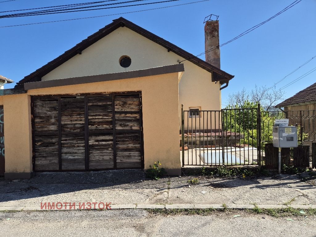 Продава КЪЩА, гр. Перник, Изток, снимка 2 - Къщи - 50091571
