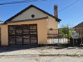 Продава КЪЩА, гр. Перник, Изток, снимка 2