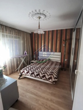 1 chambre Zdravets Iztok, Rouse 6