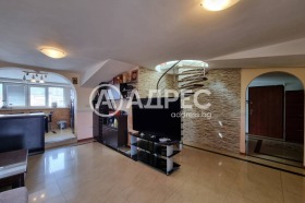 МНОГОСТАЕН, 174 m2