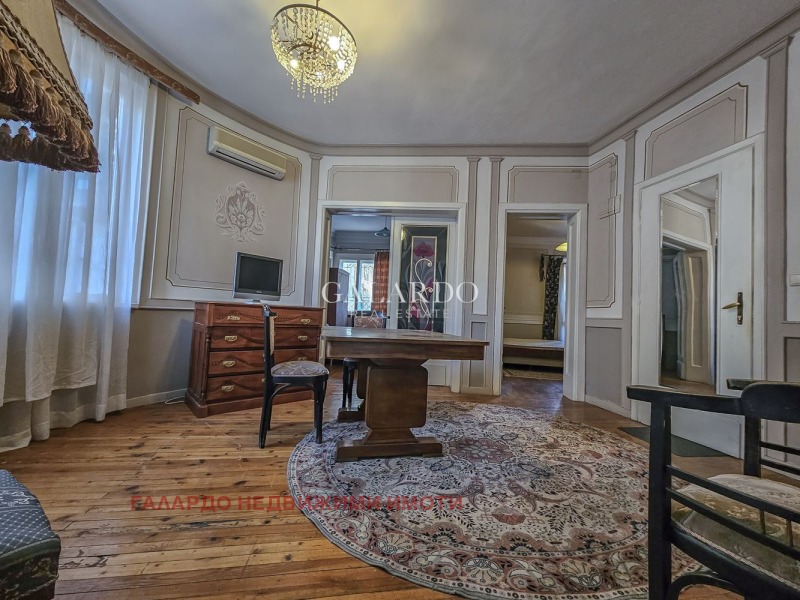 Продава  3-стаен град Пловдив , Старият град , 130 кв.м | 29218469 - изображение [3]