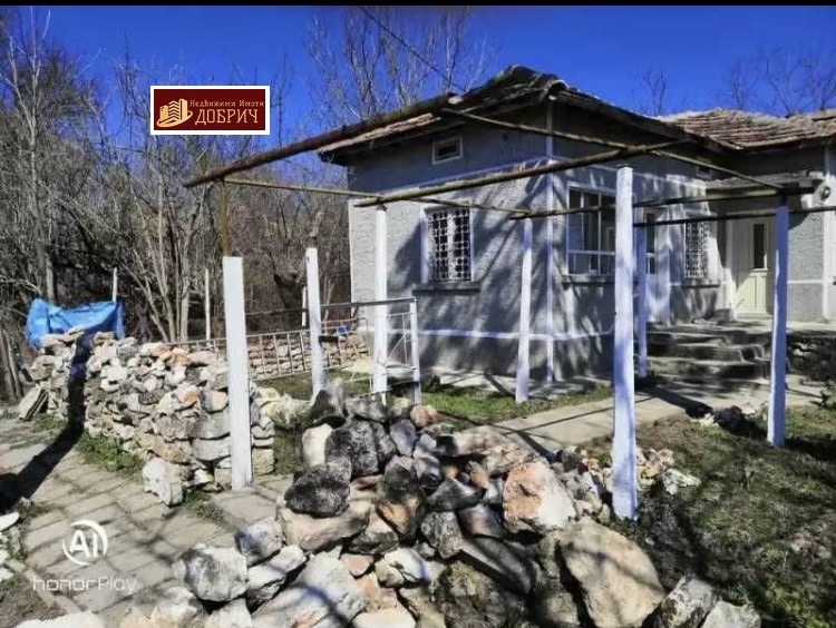 Продава КЪЩА, с. Поручик Кърджиево, област Добрич, снимка 5 - Къщи - 54072966