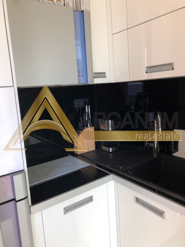Продава 3-СТАЕН, гр. Варна, Погреби, снимка 2 - Апартаменти - 55651424