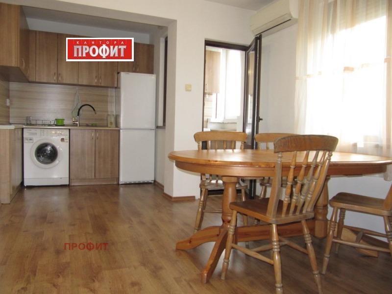 Myytävänä  3 makuuhuonetta Plovdiv , Tsentar , 111 neliömetriä | 10496915 - kuva [2]