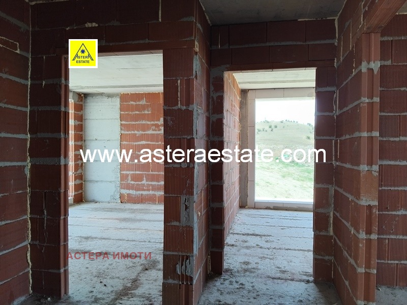 Продава 4-СТАЕН, гр. Благоевград, Еленово 2, снимка 2 - Апартаменти - 55628544