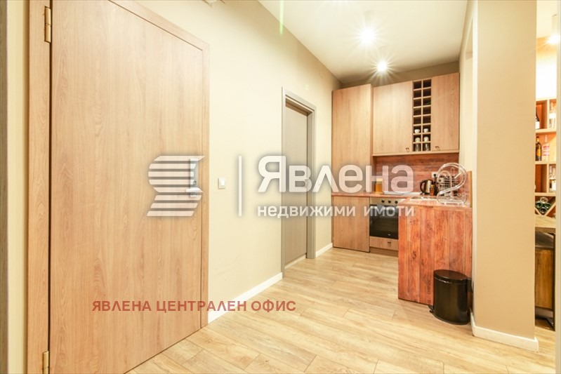 Продава МНОГОСТАЕН, гр. София, Център, снимка 12 - Aпартаменти - 47455802