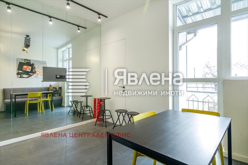 Na sprzedaż  3+ sypialni Sofia , Centar , 154 mkw | 95404315 - obraz [3]