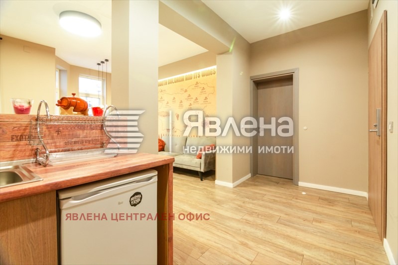 Продава МНОГОСТАЕН, гр. София, Център, снимка 15 - Aпартаменти - 47455802