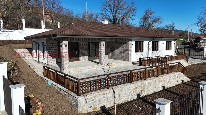 Продава КЪЩА, с. Лясково, област Стара Загора