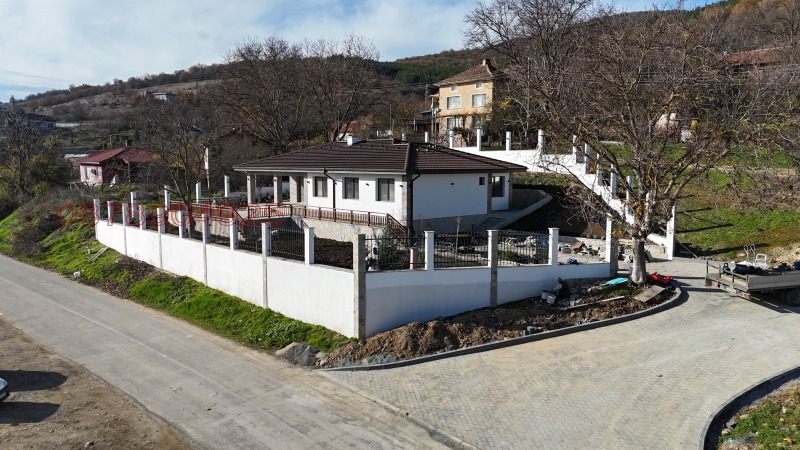 Продава КЪЩА, с. Лясково, област Стара Загора, снимка 4 - Къщи - 52783042