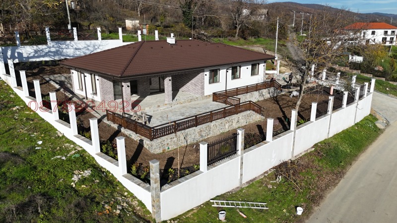 Продава КЪЩА, с. Лясково, област Стара Загора, снимка 2 - Къщи - 52783042