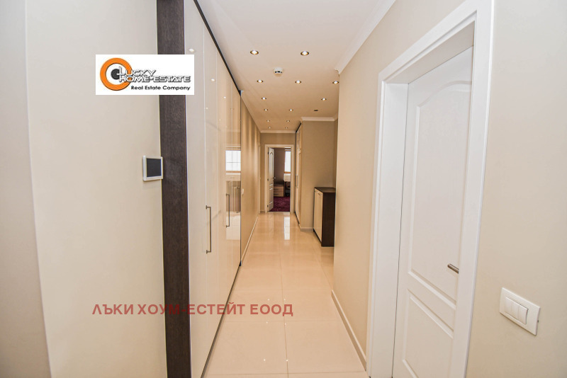 Продаја  3 спаваће собе Софија , Борово , 207 м2 | 40895506 - слика [16]