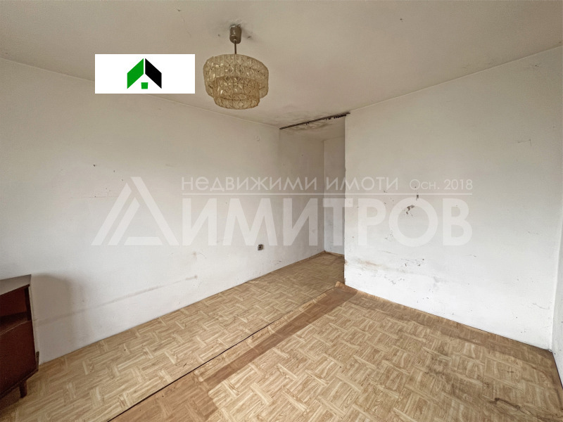 Продава КЪЩА, гр. Нови пазар, област Шумен, снимка 7 - Къщи - 53404229