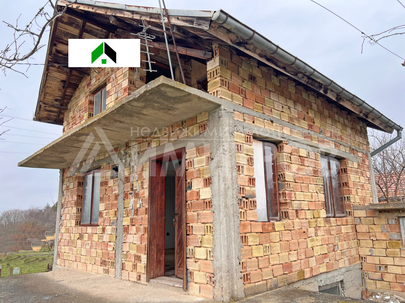 Продава КЪЩА, гр. Нови пазар, област Шумен, снимка 2 - Къщи - 53404229