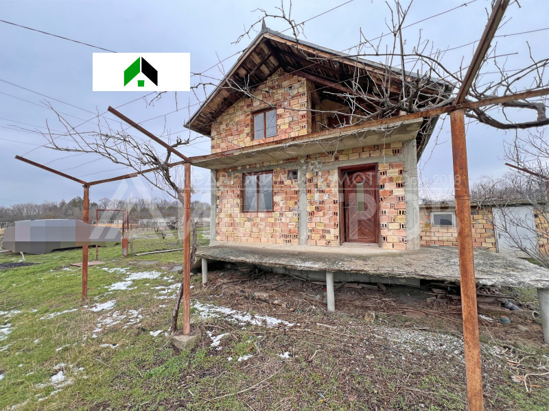 Продава КЪЩА, гр. Нови пазар, област Шумен, снимка 3 - Къщи - 53404229