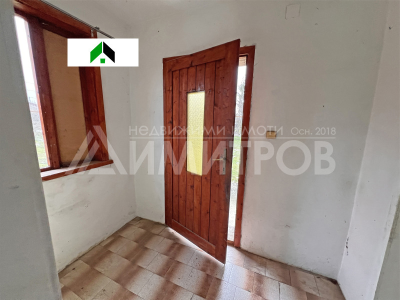 Продава КЪЩА, гр. Нови пазар, област Шумен, снимка 4 - Къщи - 53404229