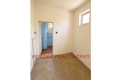 Продава КЪЩА, с. Имренчево, област Шумен, снимка 8 - Къщи - 55297170
