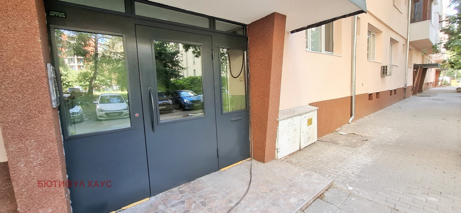 Продава 2-СТАЕН, гр. София, Изток