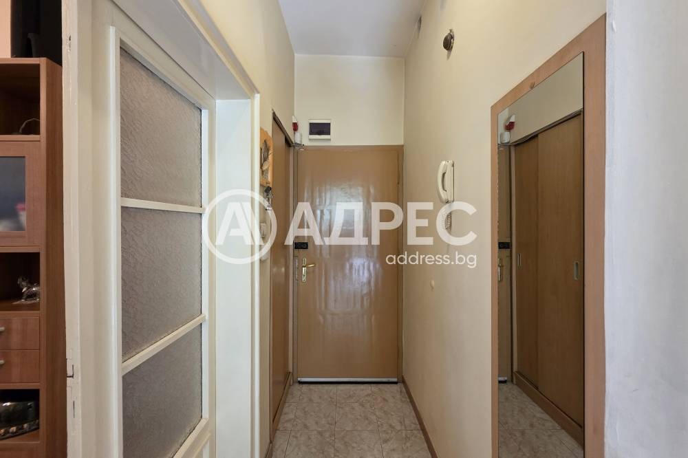 Продава 3-СТАЕН, гр. София, Докторски паметник, снимка 13 - Апартаменти - 55705645