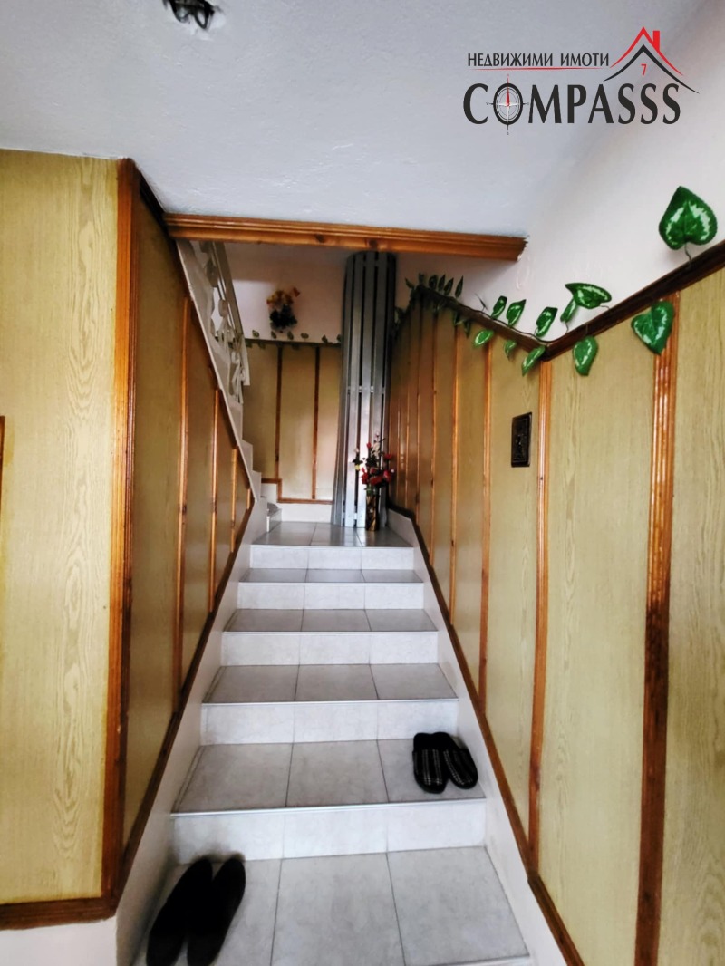 Продава ЕТАЖ ОТ КЪЩА, гр. Генерал Тошево, област Добрич, снимка 12 - Етаж от къща - 52719770