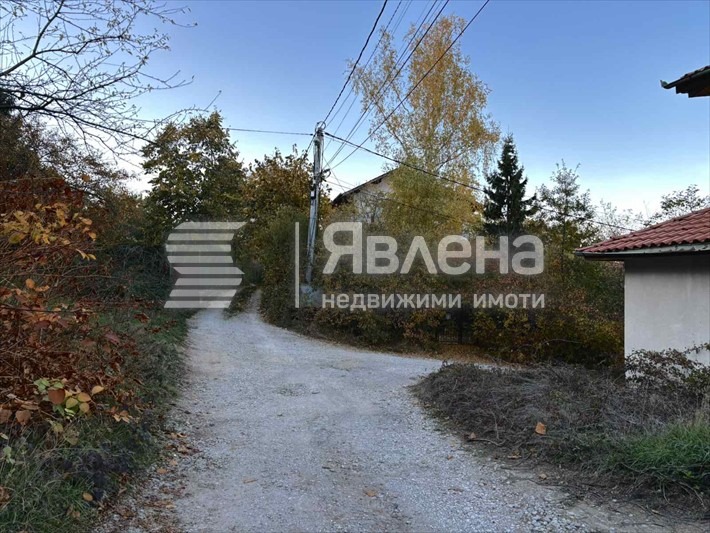 Продава КЪЩА, гр. София, Горна баня, снимка 2 - Къщи - 47871739