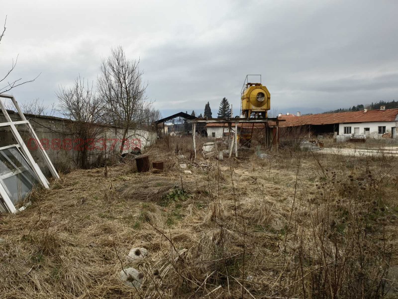 Продава ПРОМ. ПОМЕЩЕНИЕ, гр. Разлог, област Благоевград, снимка 13 - Производствени сгради - 52779159