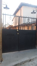 Продава КЪЩА, гр. Перник, Байкушева махала, снимка 2