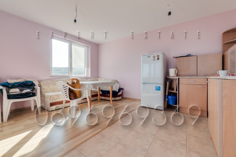 En venta  1 dormitorio Varna , Vinitsa , 91 metros cuadrados | 76216517 - imagen [2]