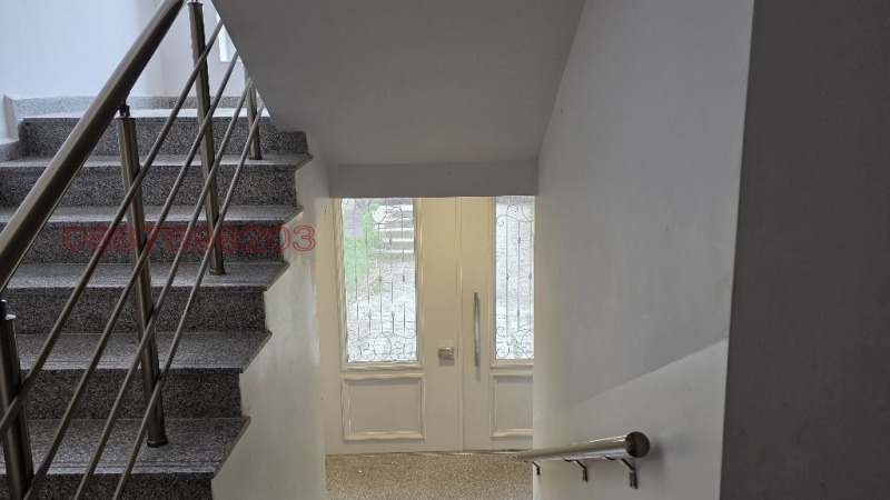 Продава  2-стаен град Перник , Мошино , 60 кв.м | 56117104 - изображение [16]
