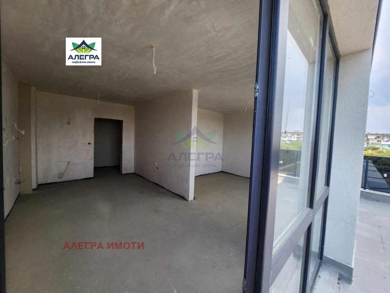 Продава 3-СТАЕН, гр. Пазарджик, Център, снимка 2 - Апартаменти - 52522651