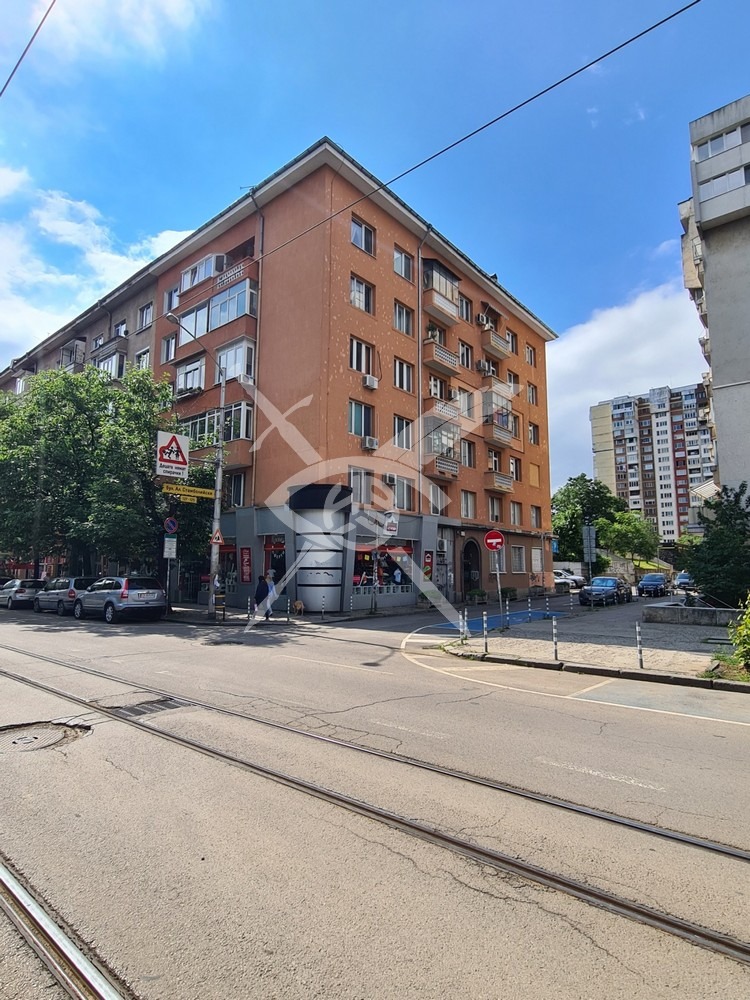 Na prodej  3 ložnice Sofia , Centar , 115 m2 | 28968626 - obraz [4]