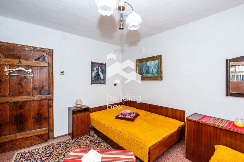 Продава КЪЩА, гр. Калофер, област Пловдив, снимка 11 - Къщи - 53335840