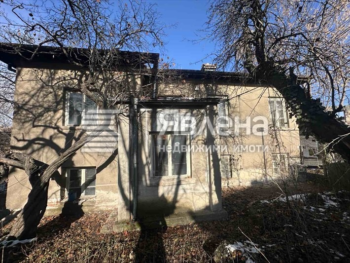 Продава КЪЩА, гр. Перник, Център, снимка 4 - Къщи - 54059335