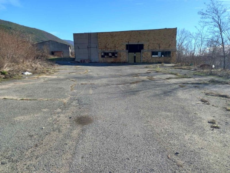 For Sale  Industrial building region Stara Zagora  , Kazanlak , 21000 sq.m | 88013895 - image [2]