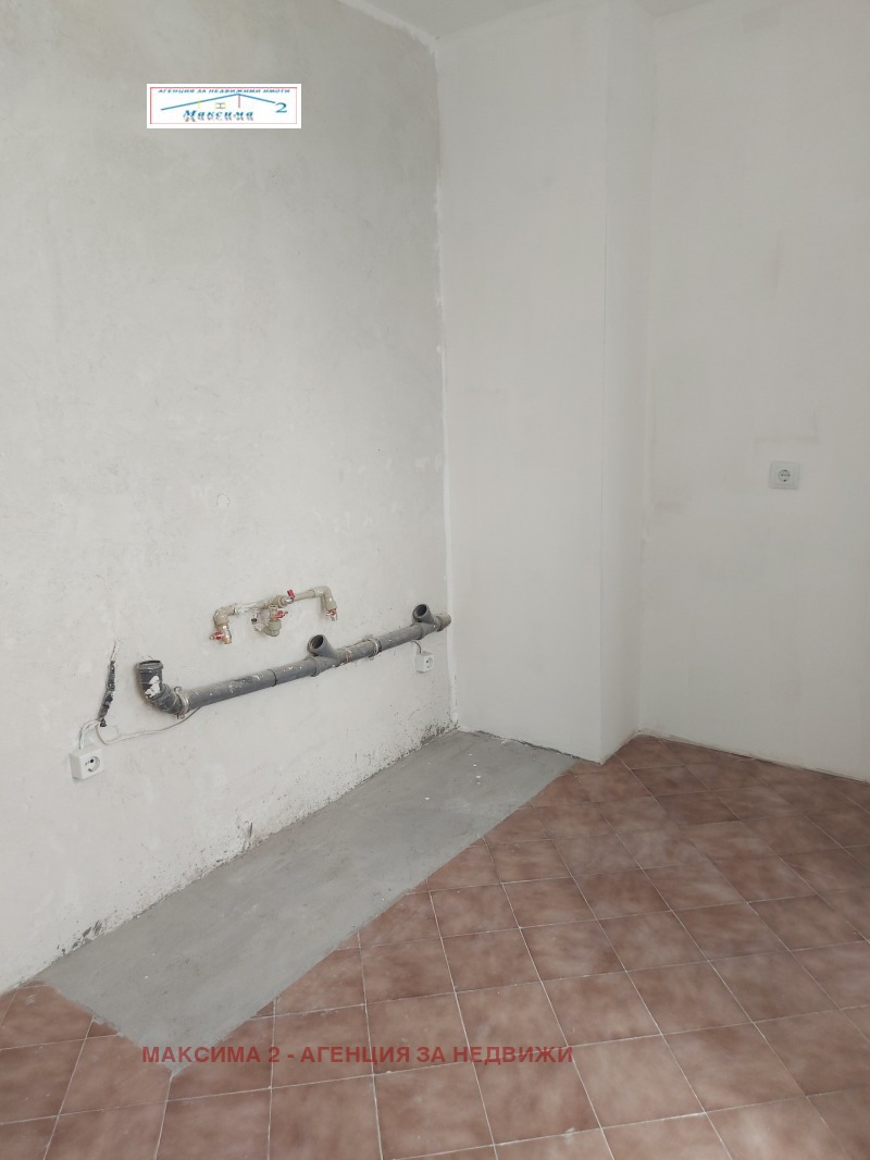 De vânzare  1 dormitor Pleven , Șiroc țentâr , 63 mp | 60620781 - imagine [9]