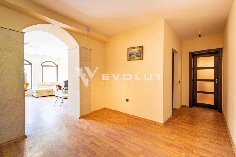 In vendita  2 camere da letto Varna , k.k. Zlatni piasatsi , 120 mq | 39580328 - Immagine [4]