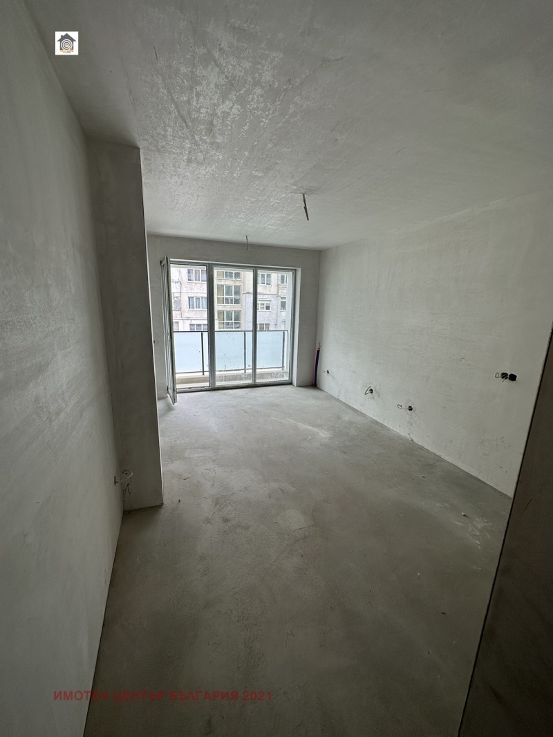 Продава  Ателие, таван град София , Зона Б-18 , 60 кв.м | 12342116