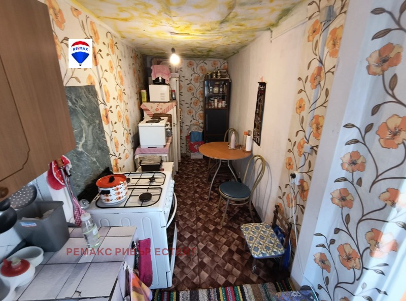 Продава КЪЩА, гр. Тутракан, област Силистра, снимка 9 - Къщи - 52439821