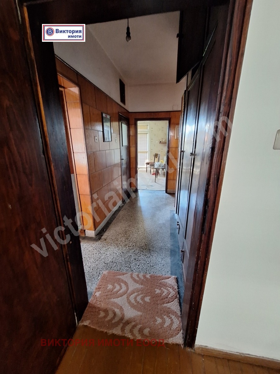 Продава 4-СТАЕН, гр. Велико Търново, Център, снимка 2 - Апартаменти - 46953684