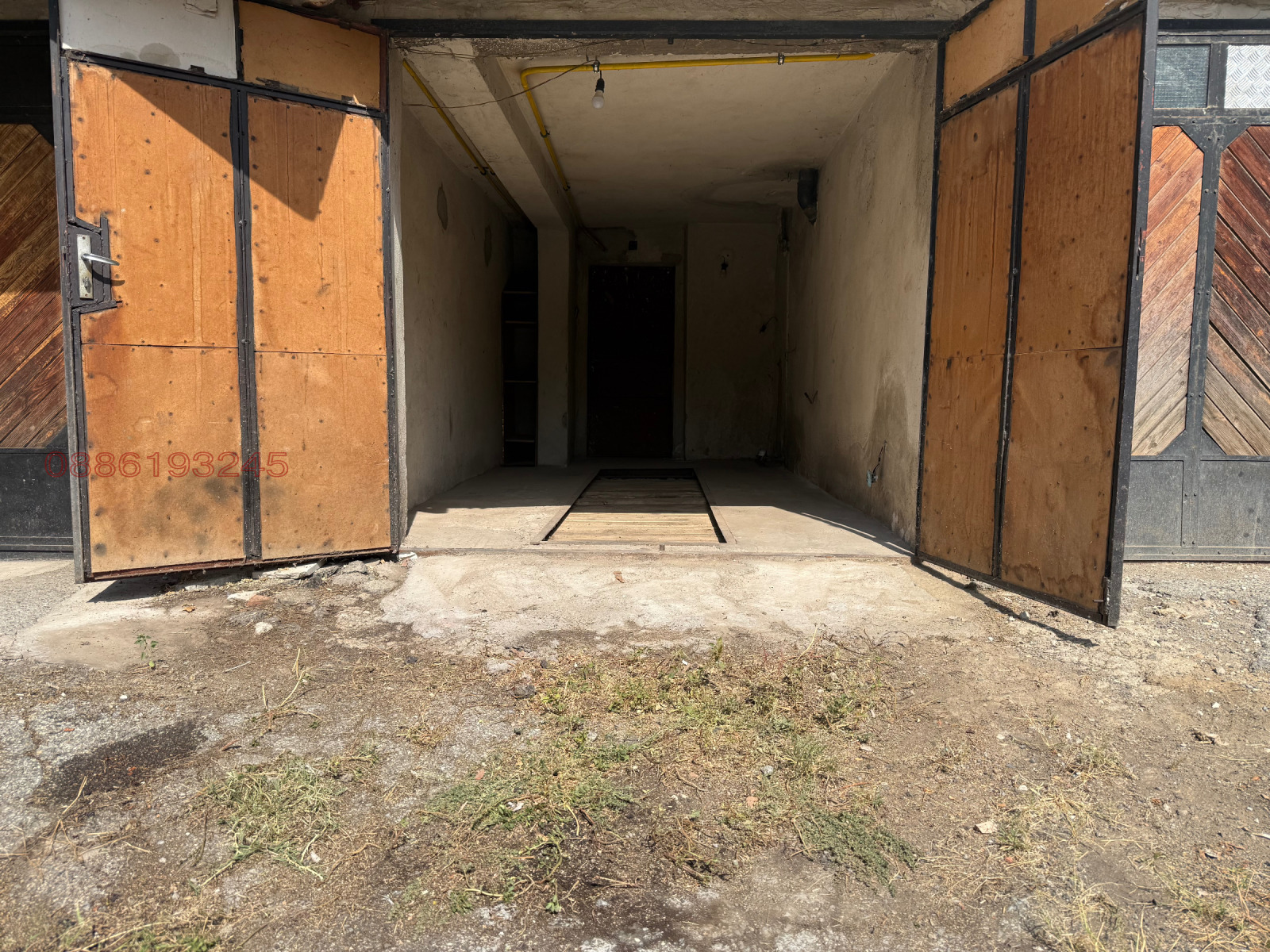 Продава ГАРАЖ, ПАРКОМЯСТО, гр. Плевен, 9-ти квартал, снимка 3 - Гаражи и паркоместа - 56166235