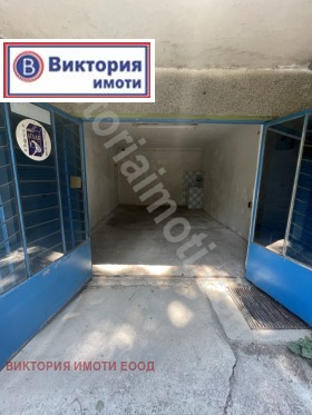 Продажба на магазини в град Велико Търново - изображение 1 