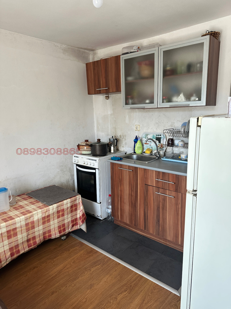 Продава КЪЩА, с. Ноевци, област Перник, снимка 12 - Къщи - 52929137