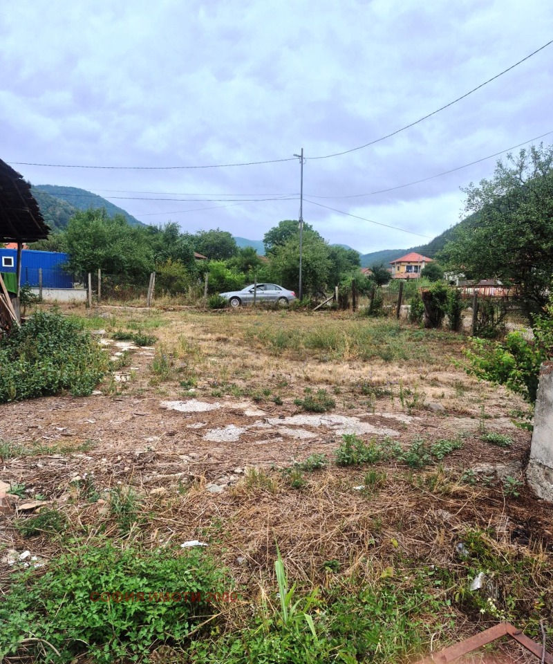 Till salu  Komplott region Sofia , Vratjesj , 806 kvm | 31252974