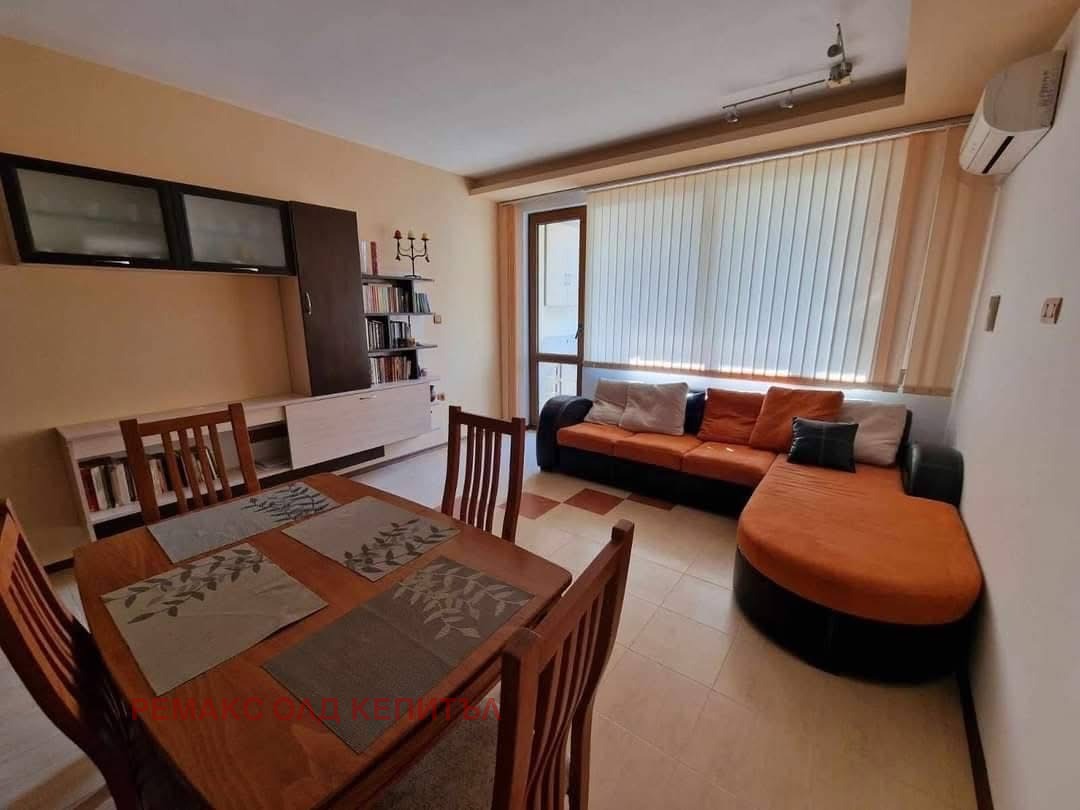 Продава 3-СТАЕН, гр. Велико Търново, Колю Фичето, снимка 4 - Апартаменти - 54409791