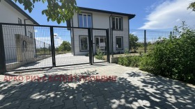Продава Къща, гр. Стамболийски