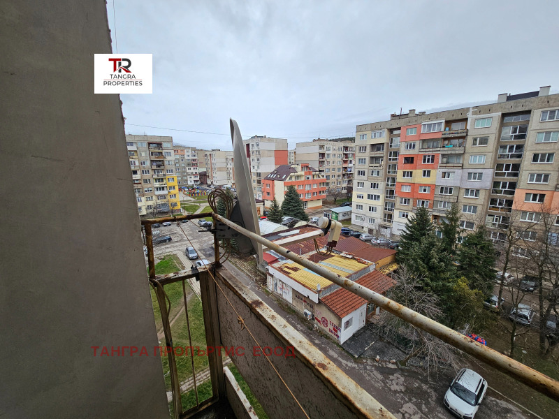 Продава 3-СТАЕН, гр. Перник, Изток, снимка 2 - Апартаменти - 53574164