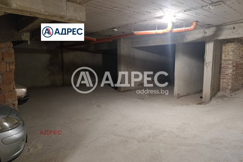 Продава ГАРАЖ, ПАРКОМЯСТО, гр. Варна, Център, снимка 7 - Гаражи и паркоместа - 53280370