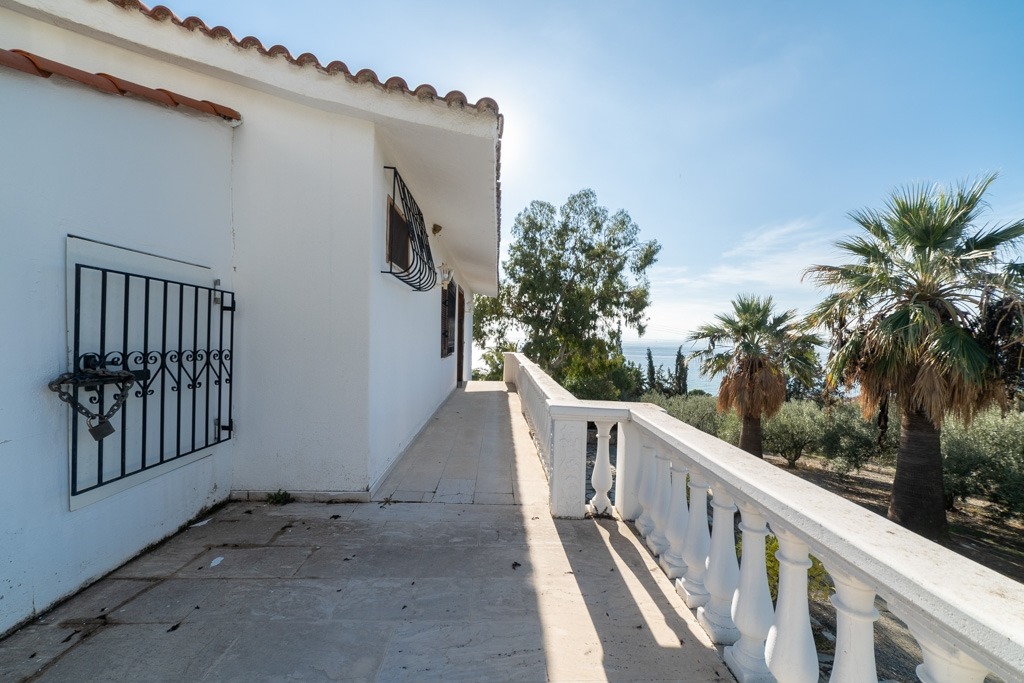 Продава КЪЩА, гр. Хасково, Център, снимка 15 - Къщи - 54968953